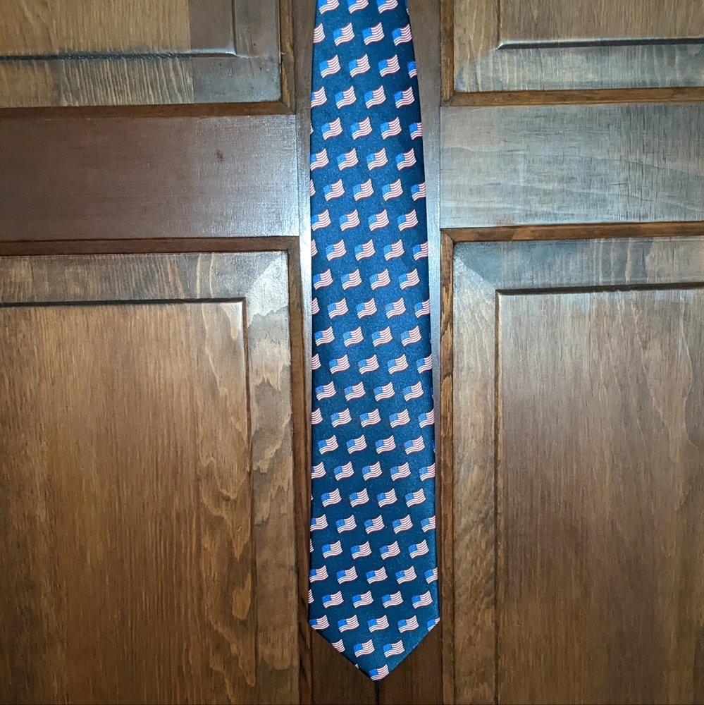 Patriotic (American Flag) Tie.